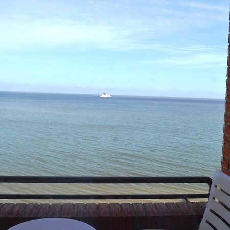 Ferienwohnung Im Strandhotel Wyk auf Föhr Exteriör bild